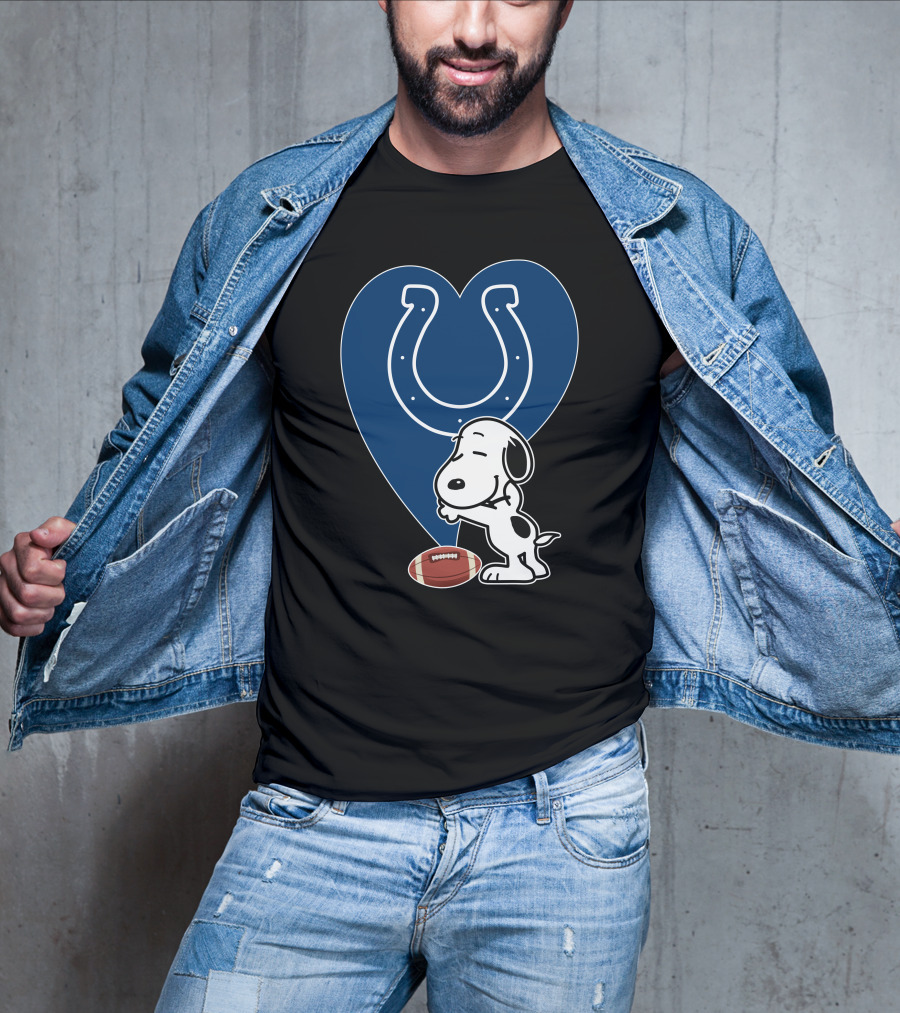 Indianapolis Colts Snoopy Football Heart Hug T-Shirt