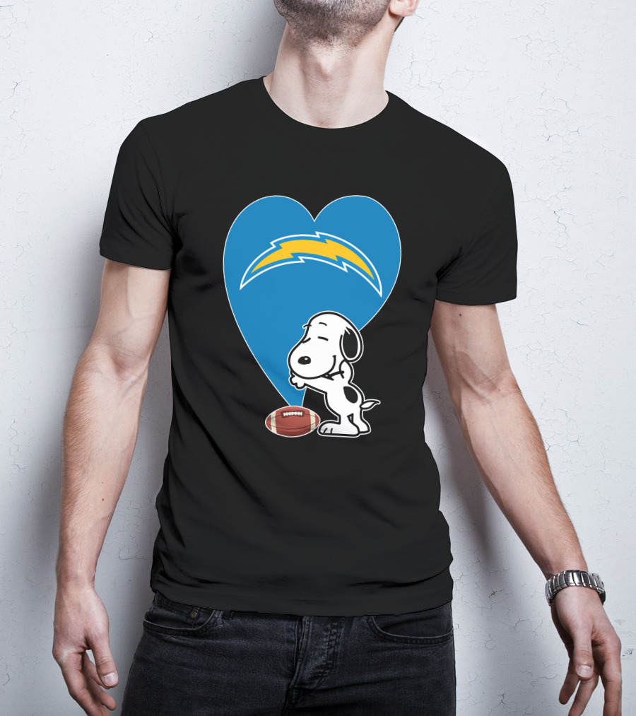 Los Angeles Chargers Snoopy Football Heart Hug T-Shirt