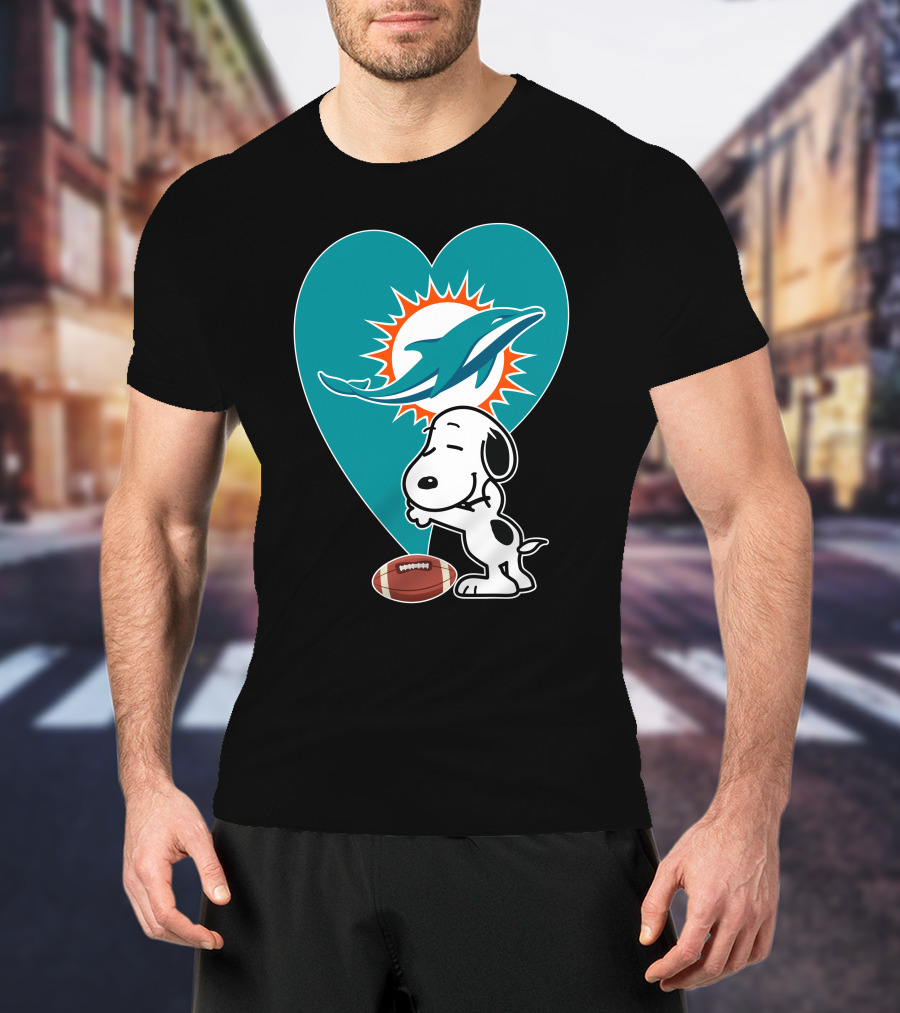 Miami Dolphins Snoopy Heart Hug Football T-Shirt