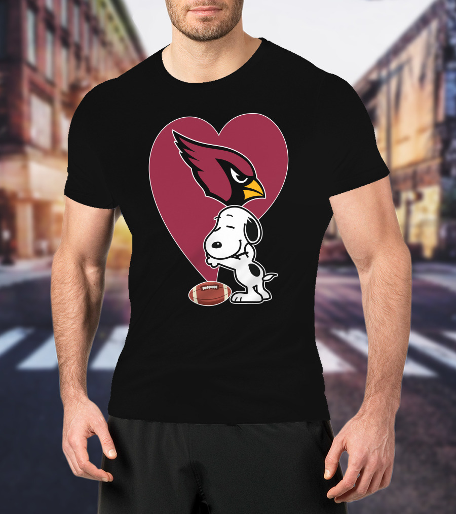 Arizona Cardinals Snoopy Hug Football Heart T-Shirt