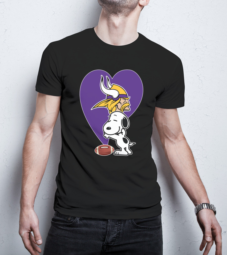 Minnesota Vikings Snoopy Football Heart Hug T-Shirt