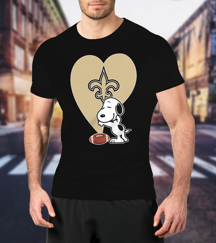New Orleans Saints Snoopy Hug Heart Fleur-de-Lis Football T-Shirt