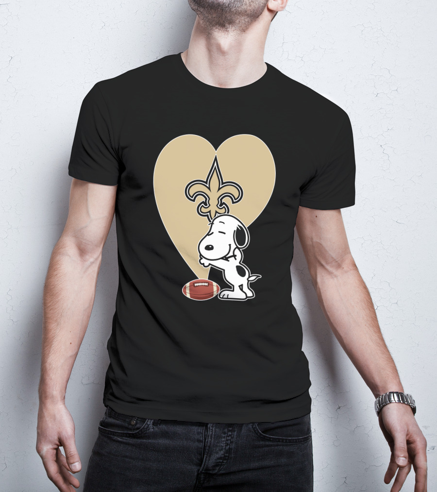 New Orleans Saints Snoopy Hug Heart Fleur-de-Lis Football T-Shirt