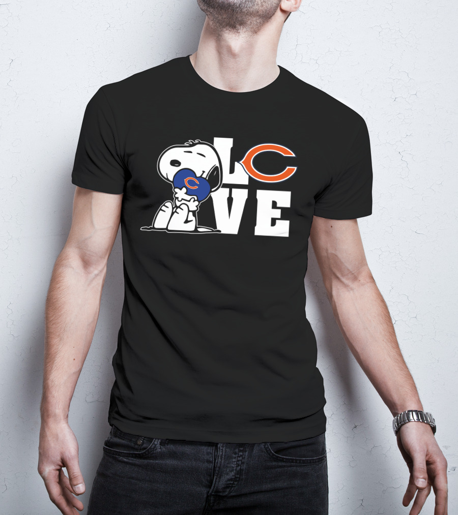 Snoopy Love Chicago Bears LVE C Heart Football T-Shirt