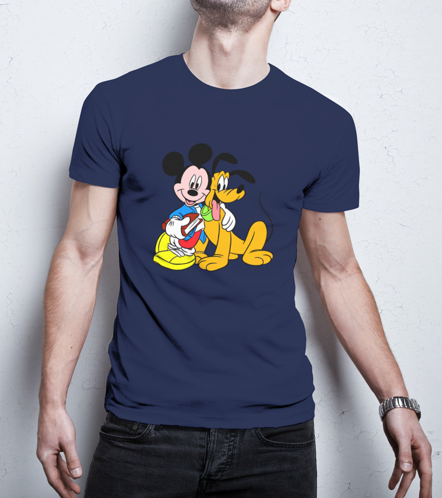 Mickey And Friends Mickey And Pluto Hugging Classic Cartoon T-Shirt