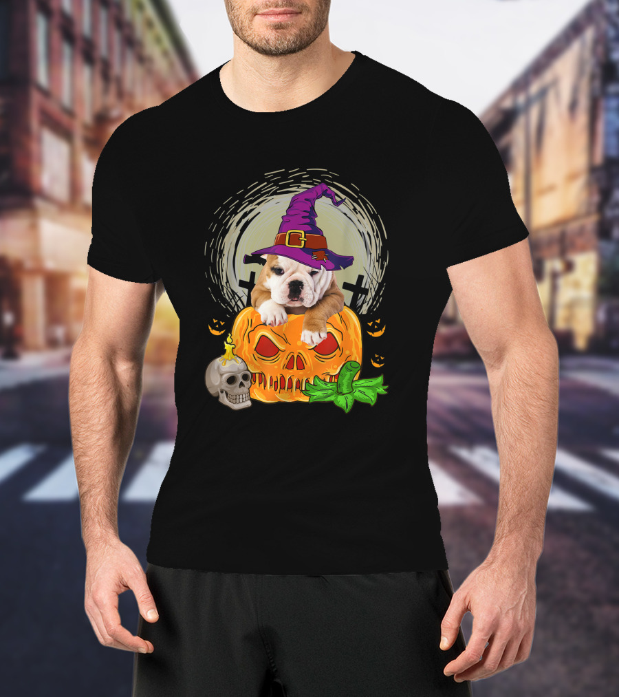 Cute English Bulldog Witch On Skull Pumpkin T-Shirt