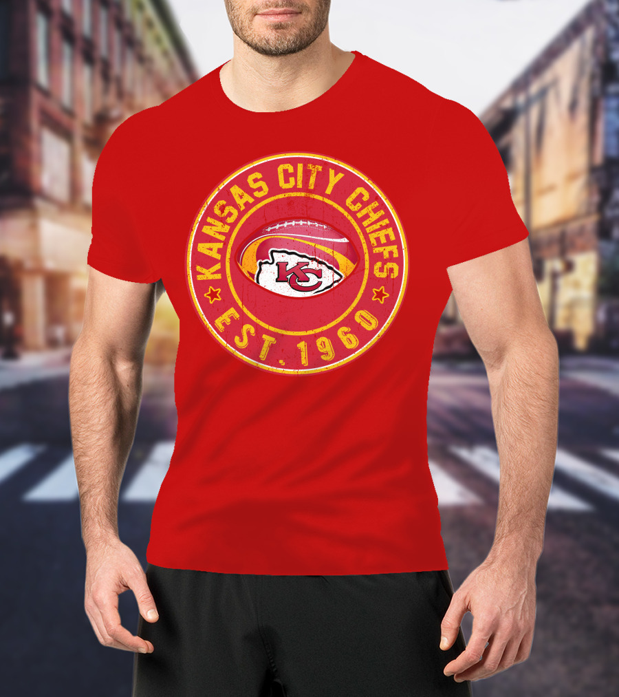 Kansas City Chiefs Est. 1960 Red Distressed Logo Vintage Football Badge T-Shirt