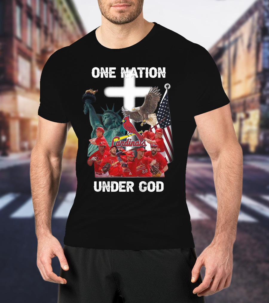 St Louis Cardinals One Nation Under God Liberty Statue Eagle Flag T-Shirt