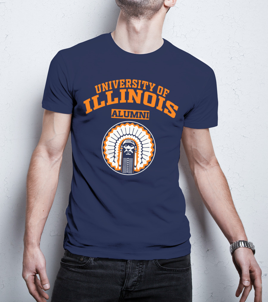 UNIVERSITY OF ILLINOIS ALUMNI T-Shirt