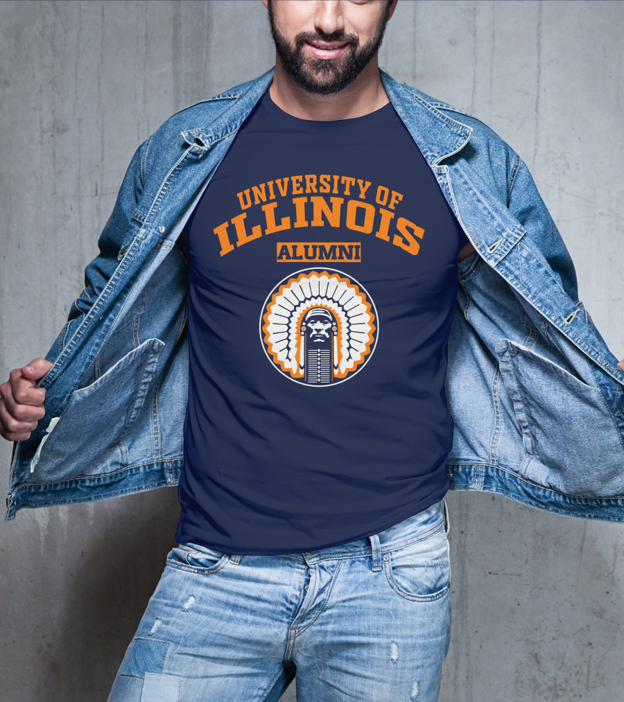 UNIVERSITY OF ILLINOIS ALUMNI T-Shirt