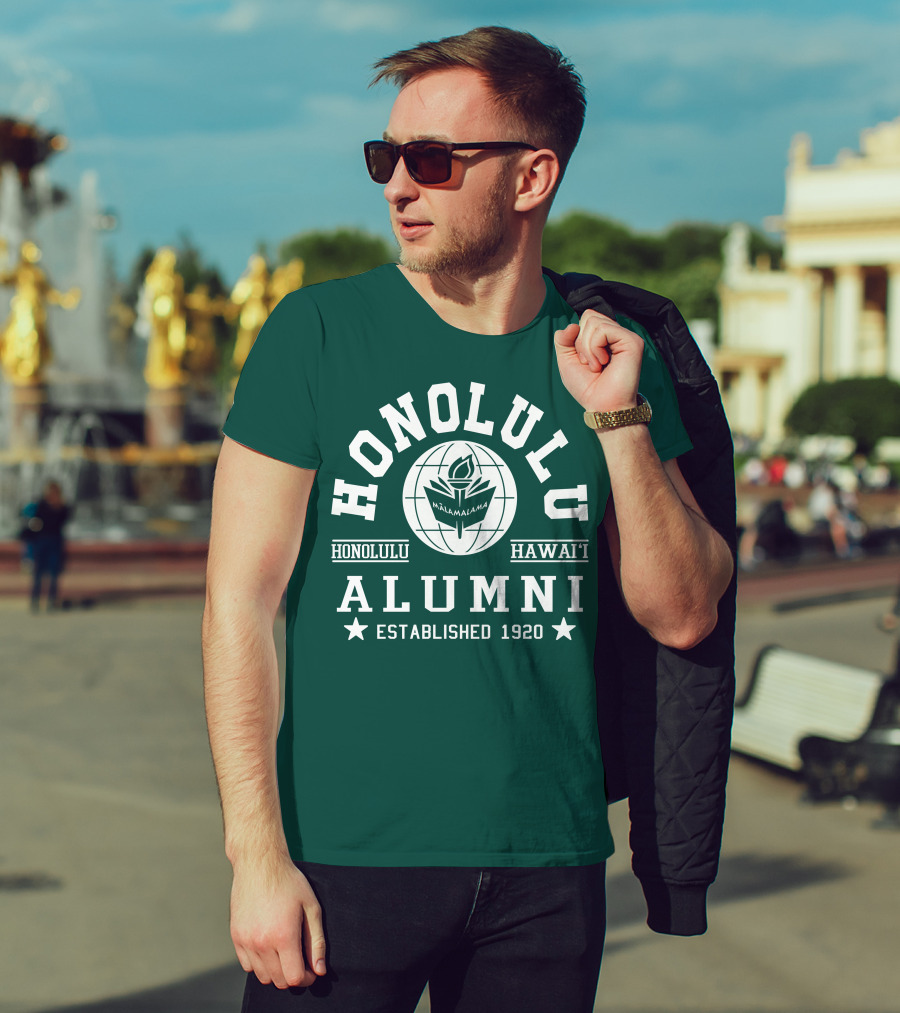 Honolulu Hawai'i Alumni Mālamalama Established 1920 T-Shirt