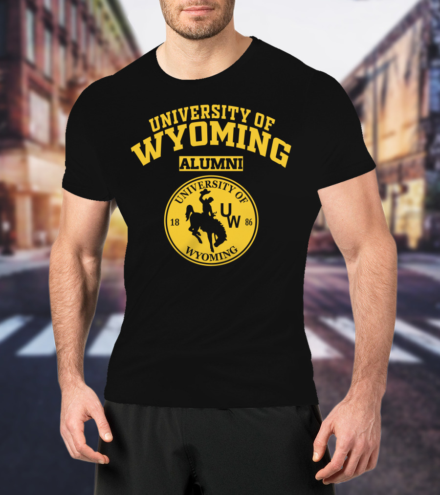 UNIVERSITY OF WYOMING ALUMNI 1886 UW T-Shirt