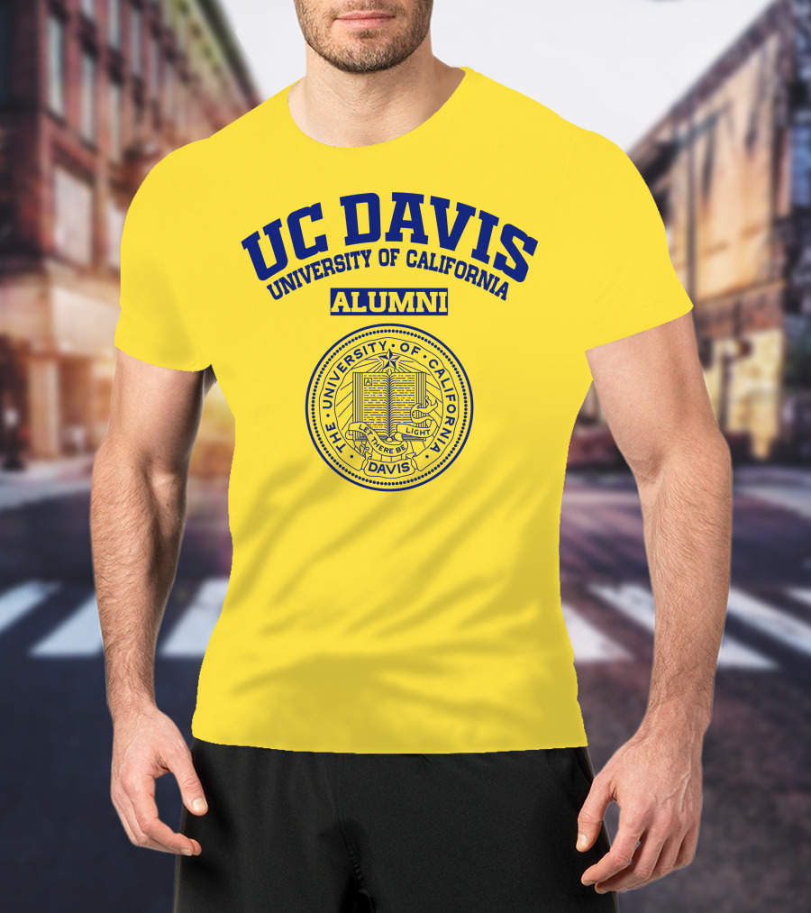 UC Davis University Of California Alumni Seal T-Shirt