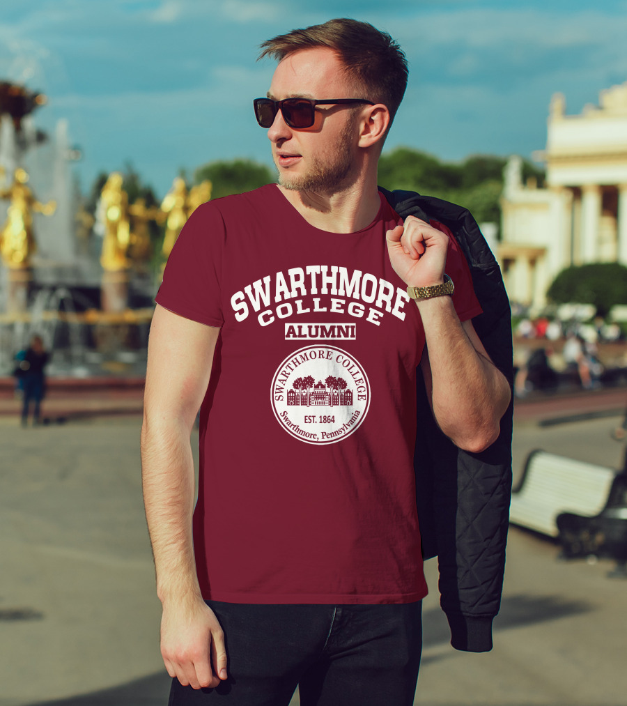 SWARTHMORE COLLEGE ALUMNI SWARTHMORE PENNSYLVANIA EST. 1864 T-Shirt