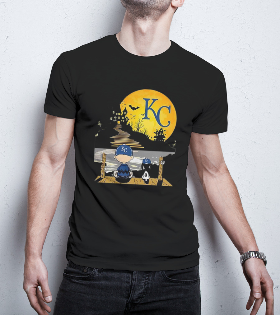 Snoopy Charlie Brown Halloween Kansas City Royals Moon Scene T-Shirt