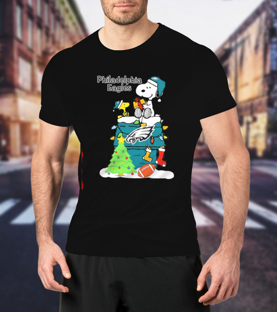 Philadelphia Eagles Christmas Snoopy With Woodstock And Football T-Shirt