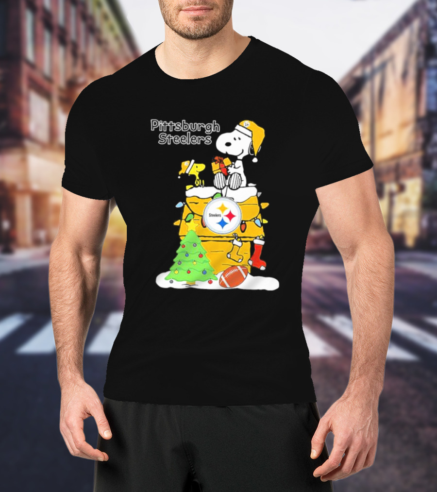 Pittsburgh Steelers Christmas Snoopy Rooftop Holiday Scene T-Shirt