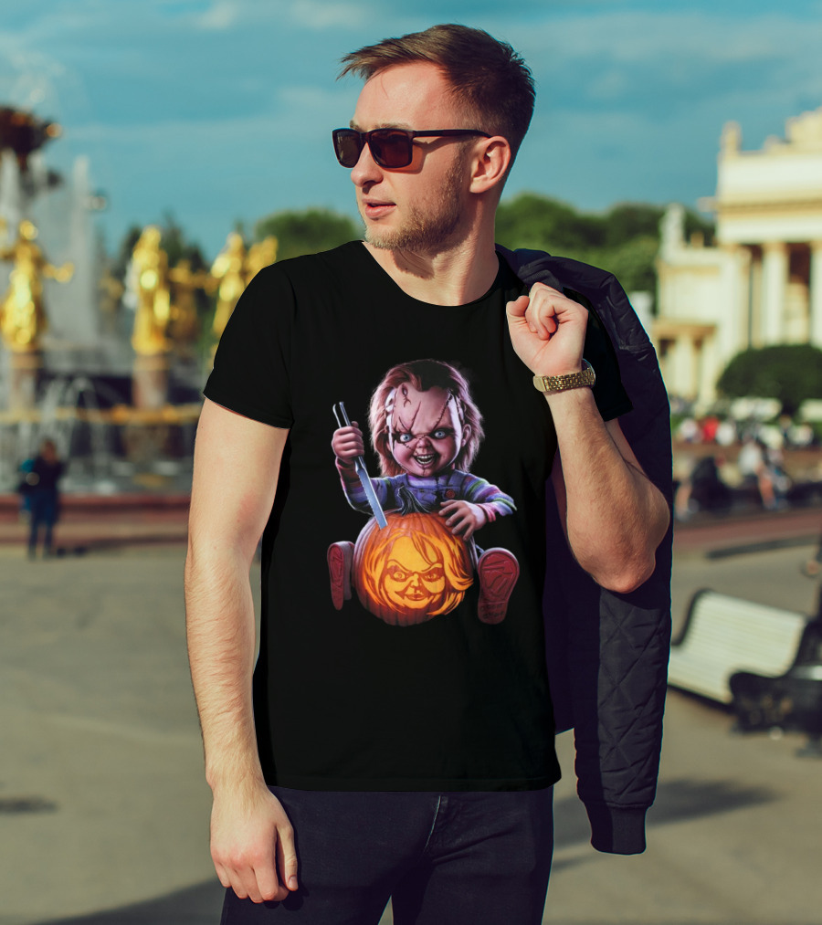 Chucky Creepy Carver Halloween Pumpkin Knife T-Shirt