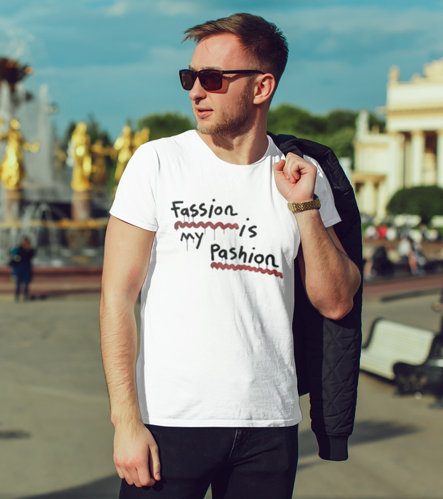 Fassion Is My Pashion Red Underline Dripping T-Shirt