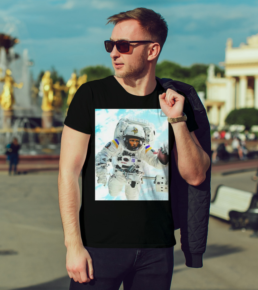 The Passtronaut Vikings Football Astronaut Wins Second Straight Game T-Shirt