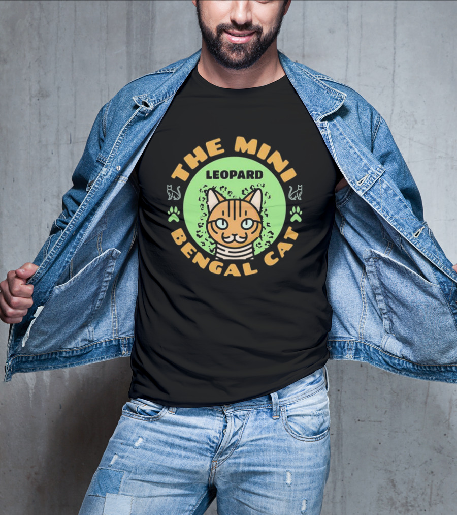 THE MINI LEOPARD BENGAL CAT PAWS AND WHISKERS ICONS T-Shirt