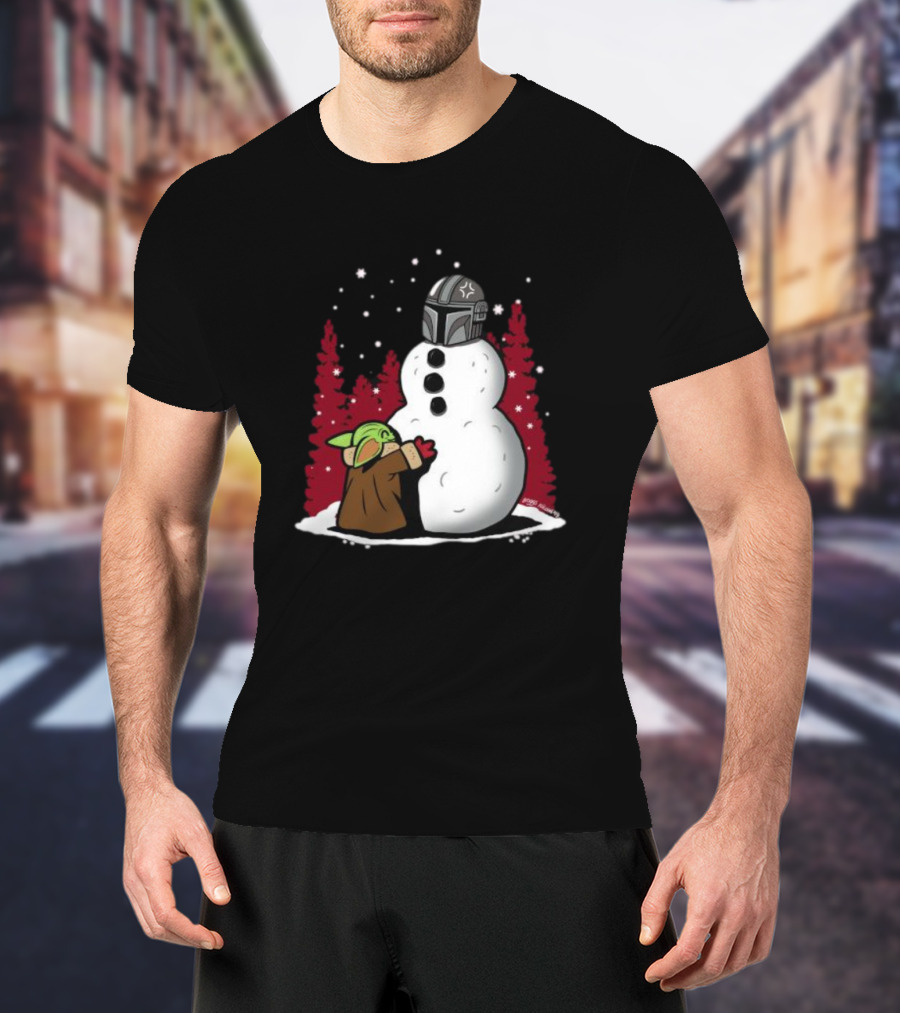 The Best Snowman In The Parsec Yoda Hugs Snowman Mandalorian Helmet Snow Star Wars T-Shirt