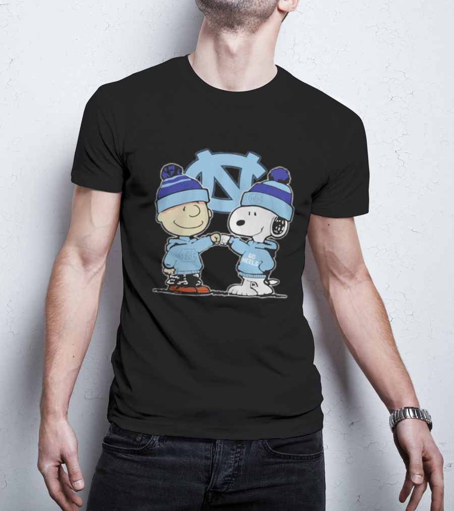 Snoopy And Charlie Brown Go Heels UNC Tar Heels Fist Bump North Carolina T-Shirt