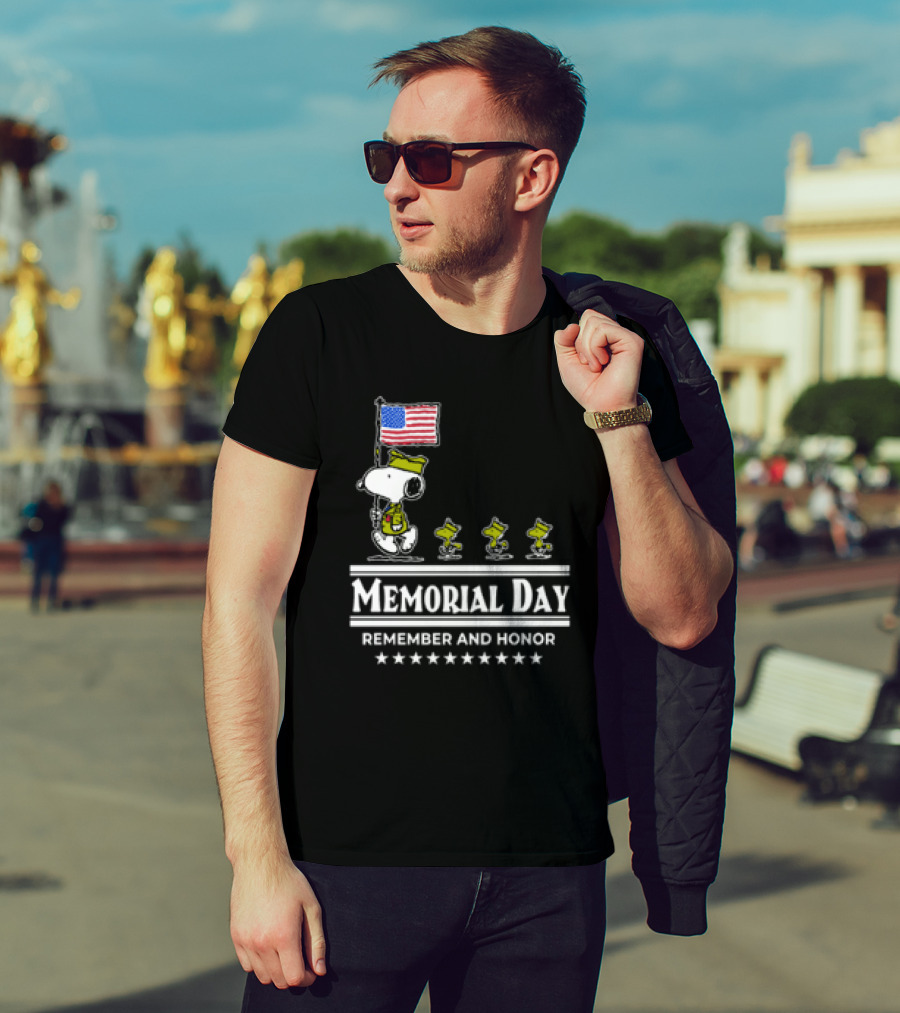 Memorial Day Snoopy And Woodstock Remember And Honor With American Flag T-Shirt