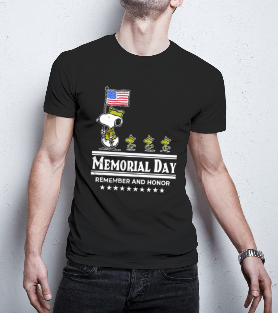 Memorial Day Snoopy And Woodstock Remember And Honor With American Flag T-Shirt
