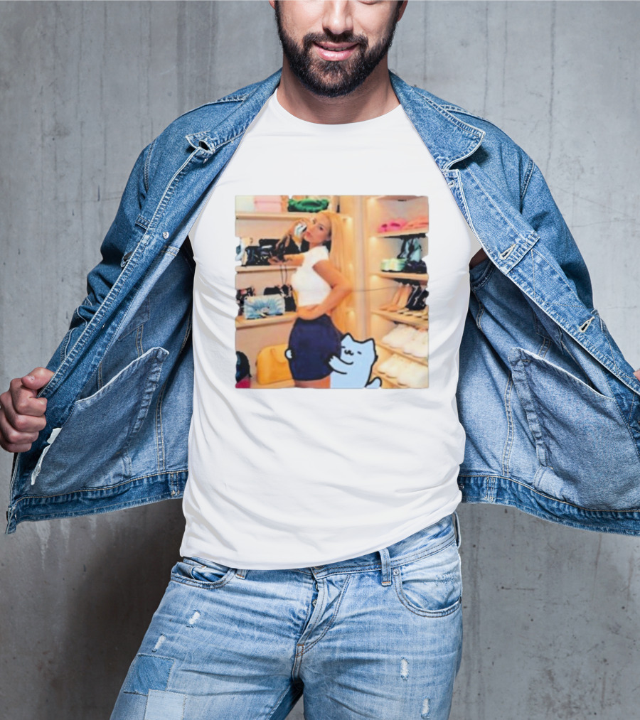Iggy Azalea Culture Closet Fashion With Cute Cat T-Shirt
