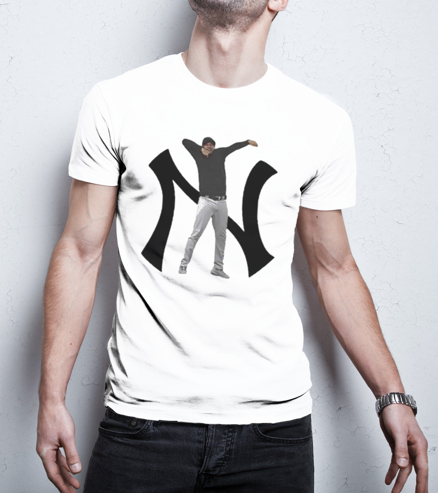 New York Yankees Aaron Boone Iconic Pose T-Shirt