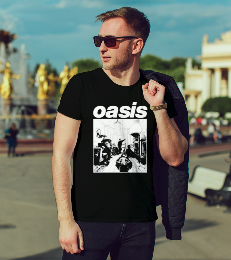 Oasis Definitely Maybe Monochrome Room Scene T-Shirt