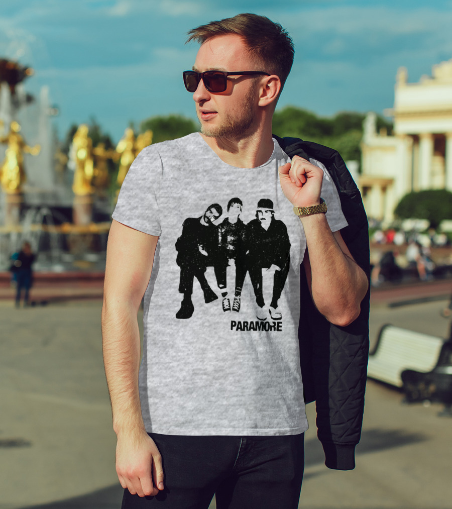 Paramore Music Group Photo Boyfriend Fit Girls T-Shirt