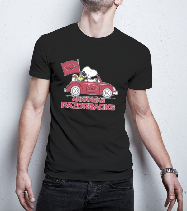Snoopy And Woodstock Driving Car With Arkansas Razorbacks Flag T-Shirt