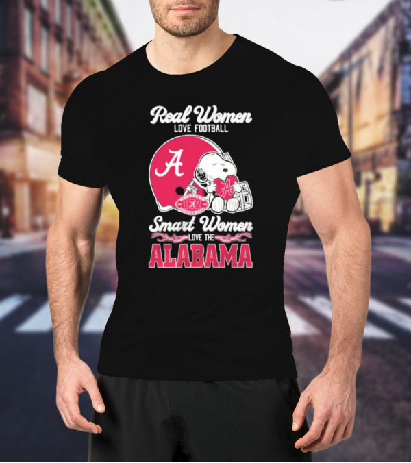 Real Women Love Football Smart Women Love The Alabama Crimson Tide 132 Season Snoopy Helmet T-Shirt