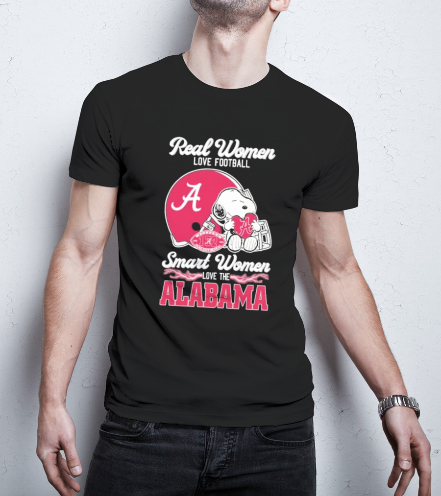 Real Women Love Football Smart Women Love The Alabama Crimson Tide 132 Season Snoopy Helmet T-Shirt