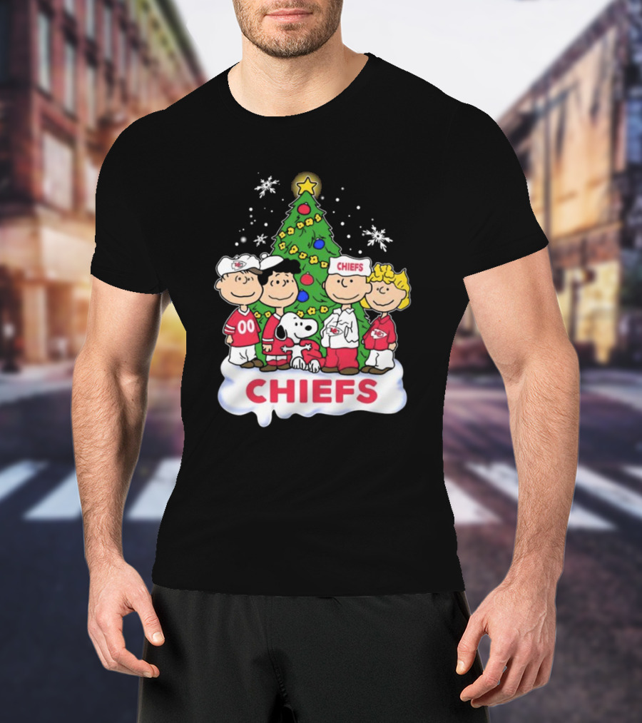 Kansas City Chiefs Snoopy Peanuts Christmas Tree Chiefs T-Shirt