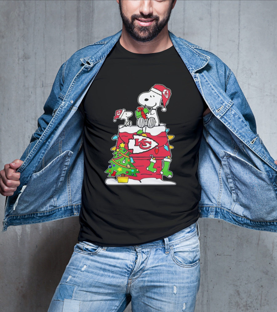 NFL Kansas City Chiefs Snoopy Woodstock Christmas Tree T-Shirt