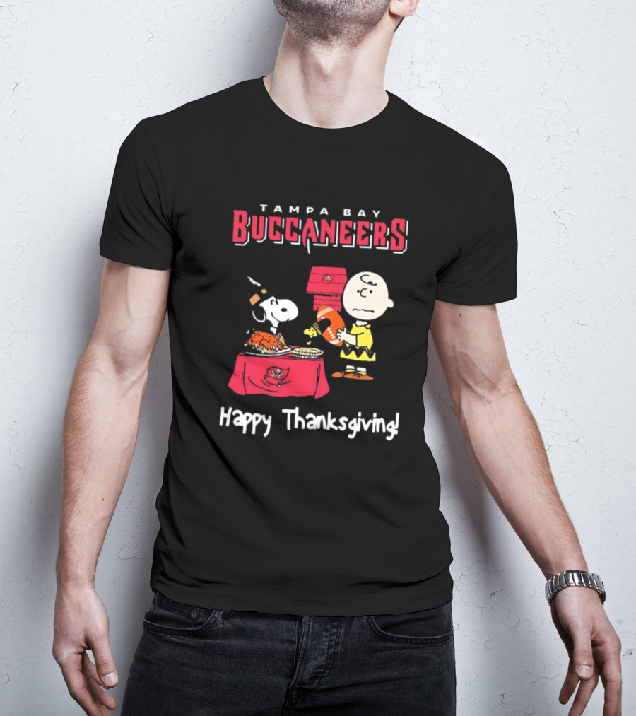 Tampa Bay Buccaneers Peanuts Happy Thanksgiving Football T-Shirt