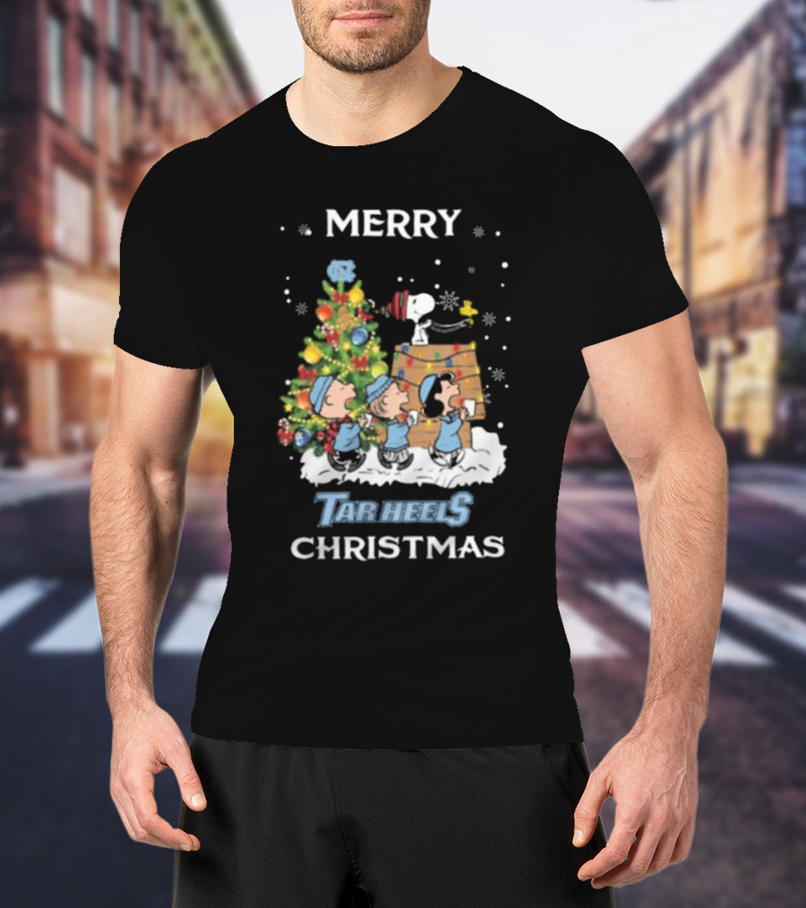 Merry Christmas North Carolina Tar Heels Snoopy And Friends T-Shirt