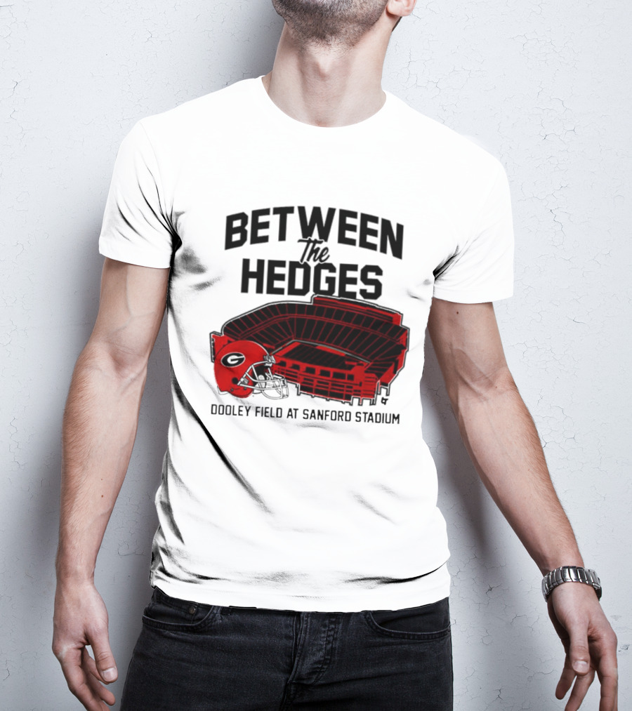 Between The Hedges Georgia Bulldogs Dooley Field At Sanford Stadium T-Shirt