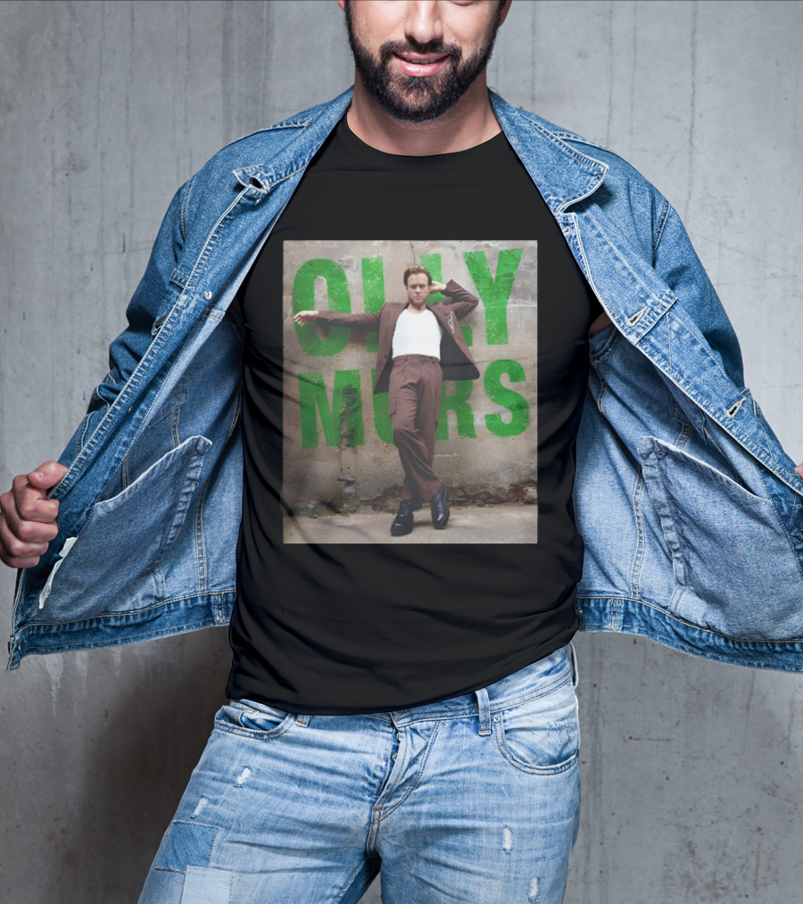 Olly Murs 15 Years Of Hits 2025 Bold Green Wall Fashion Pose T-Shirt