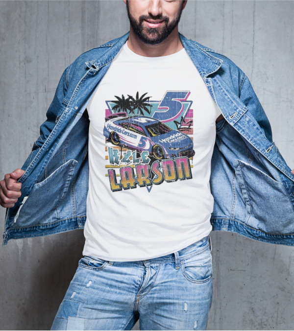 Kyle Larson Hendrickcars.com Racing Car Palm Trees Sunset Retro Style T-Shirt