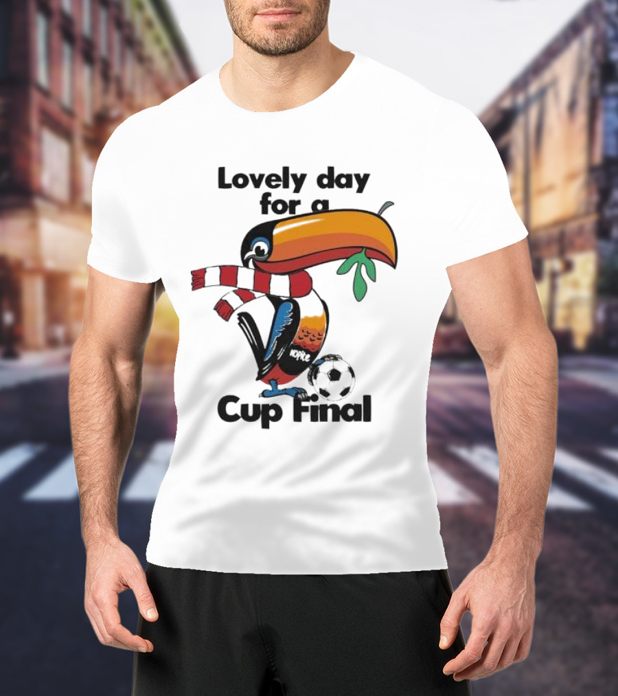 Lovely Day For A Cup Final Liverpool FC Toucan Soccer Scarf T-Shirt