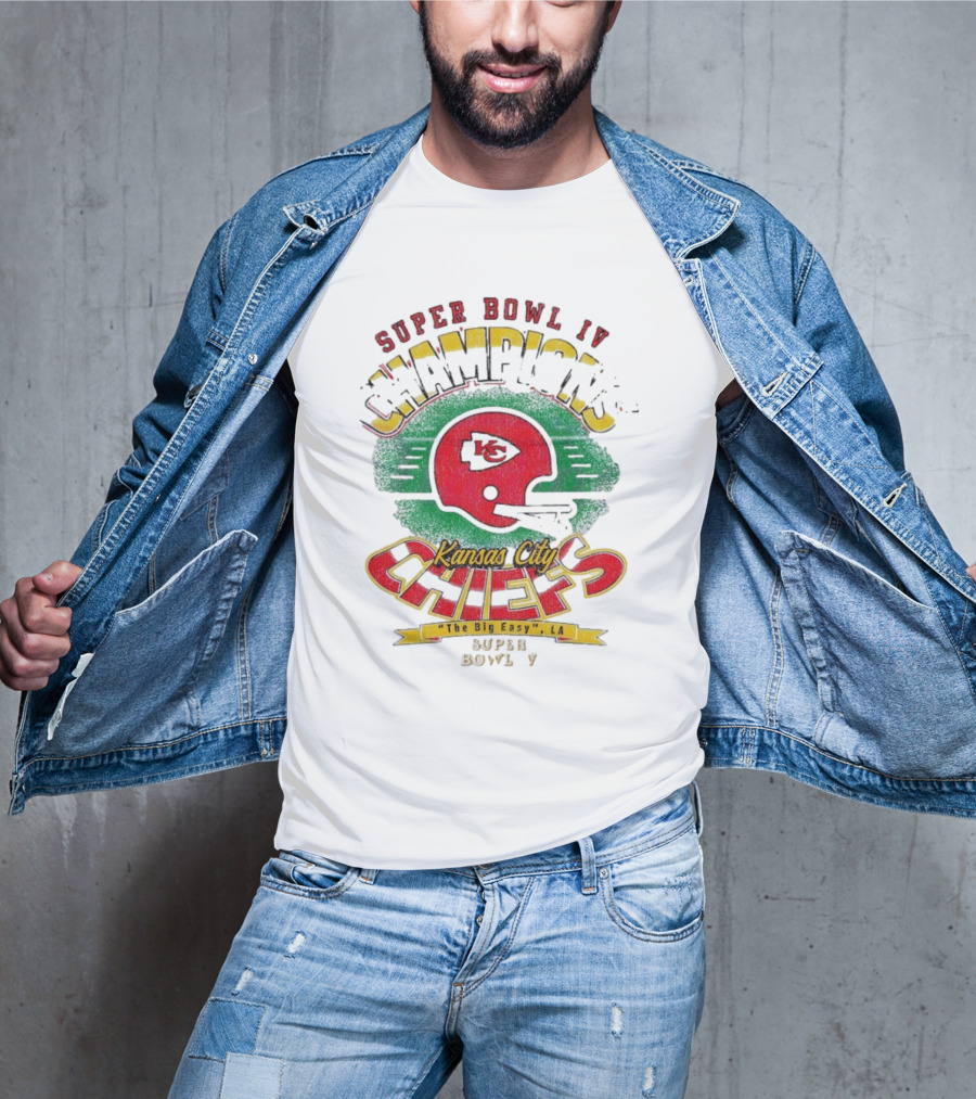 Super Bowl IV Champions Kansas City Chiefs Helmet The Big Easy LA Super Bowl 9 T-Shirt