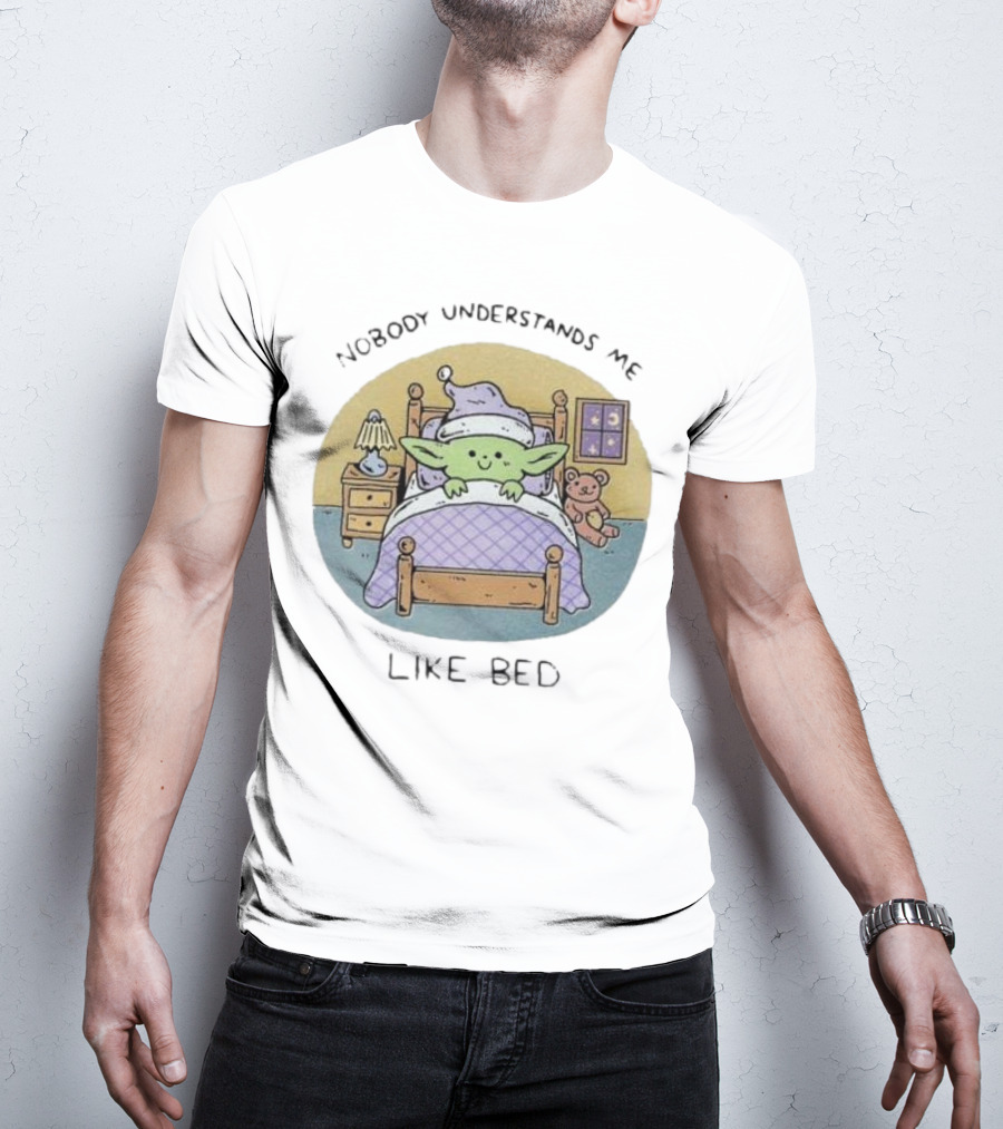 Nobody Understands Me Like Bed Cute Green Alien Cartoon Pajamas Nighttime Scene T-Shirt