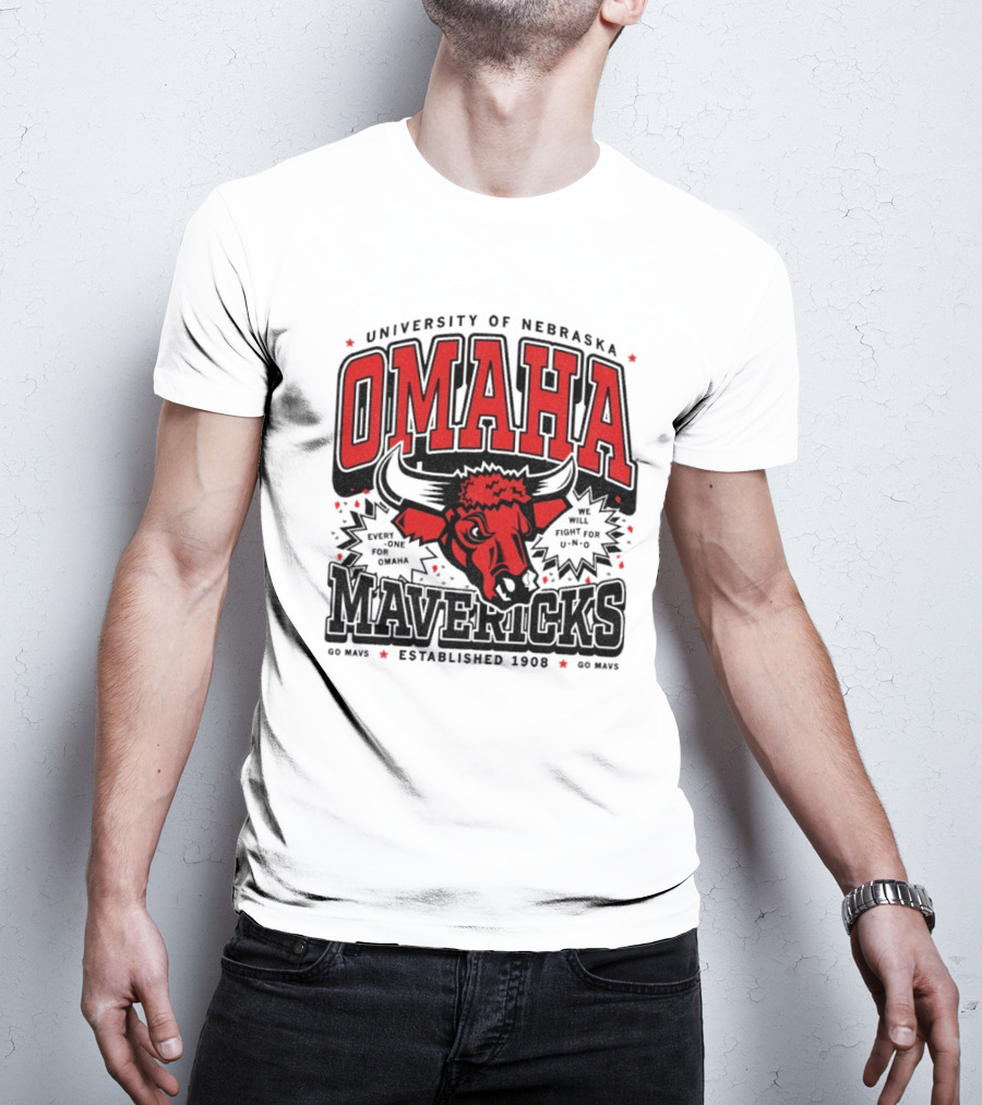 Omaha Mavericks Max Collegiate Bull Symbol With Stars T-Shirt