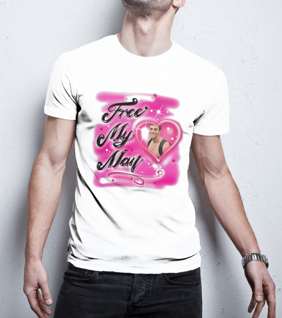 Free My Man Luigi Mangione Heart Pink Background T-Shirt