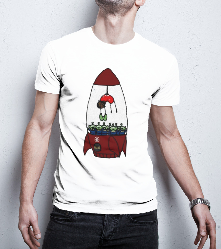 Kawhi Leonard Claw Dunk Rocket And Aliens Clippers T-Shirt