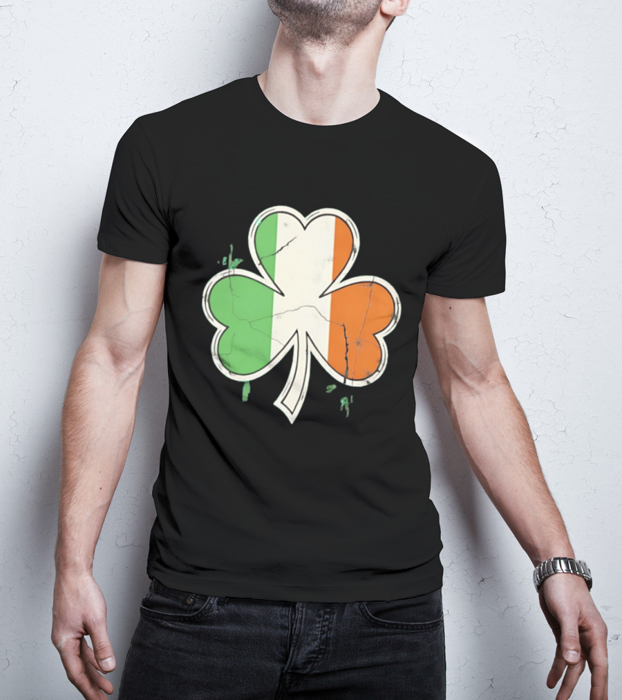 St Patrick's Day Shamrock With Italy Flag T-Shirt